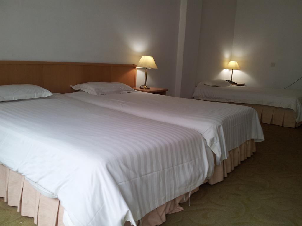 Hotel Keyserlei Antuérpia Quarto foto